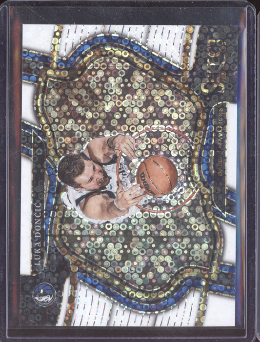 Luka Doncic 2022 Panini Select White Disco Fast Break 36/75
