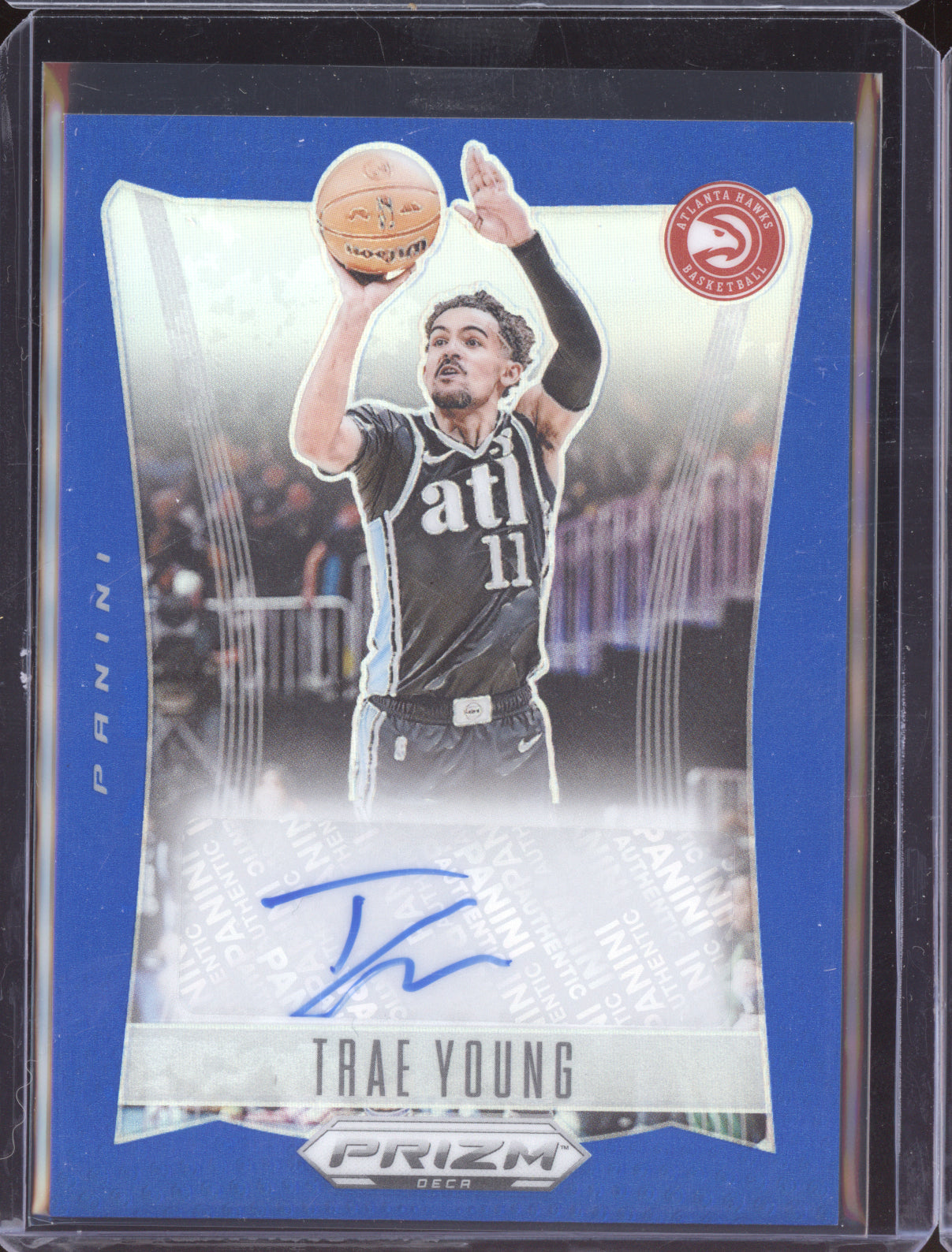 Trae Young 2023-24 Panini Prizm Deca Signatures Blue 30/35
