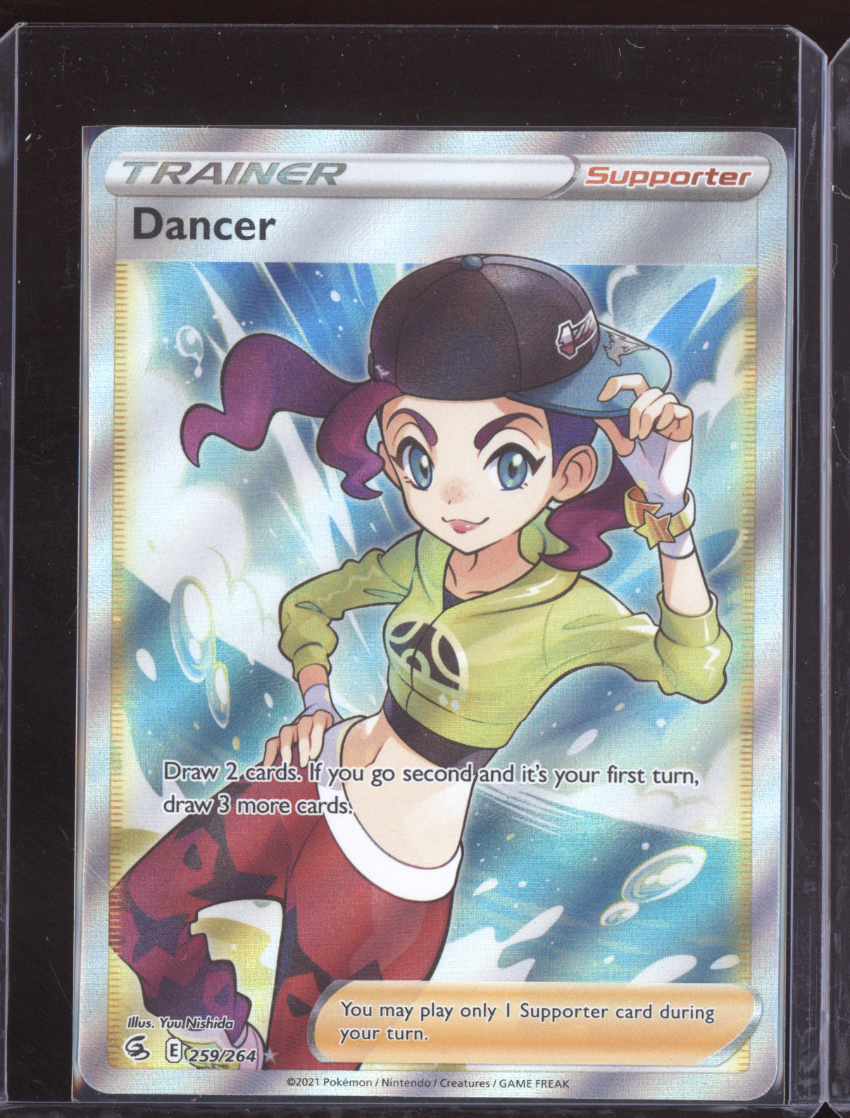 Dancer Fusion Strike 2021 Ultra Rare Trainer 259/264