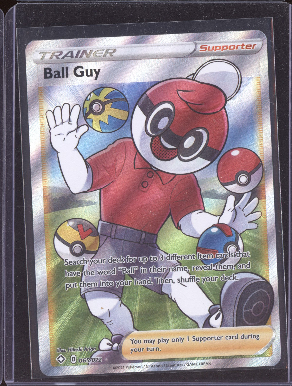 Ball Guy 2021 Pokemon Shining Fates Ultra Rare 065/072